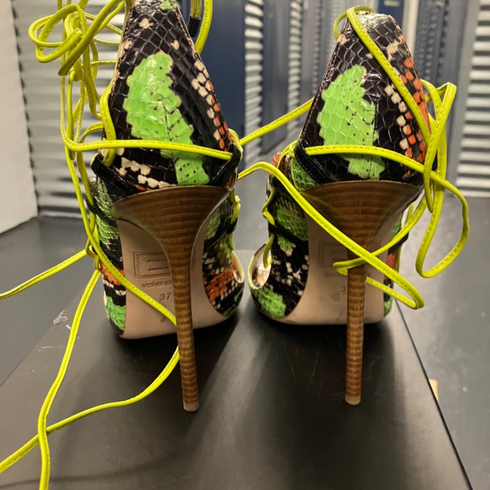 Dsquared Riri lace up neon snake print heels - Picture 3 of 8